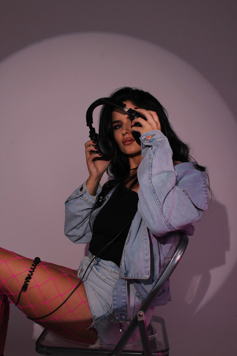 DJ Krutskaya промо фото диджей в Сочи