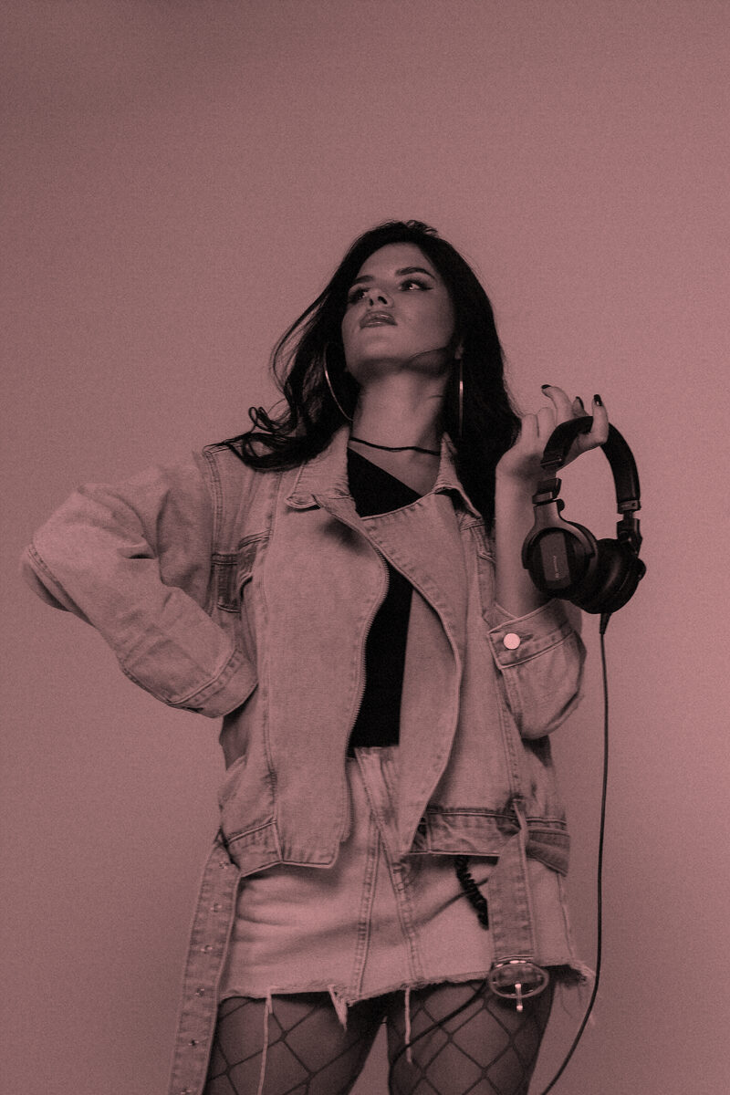 DJ Krutskaya промо диджей на мероприятия